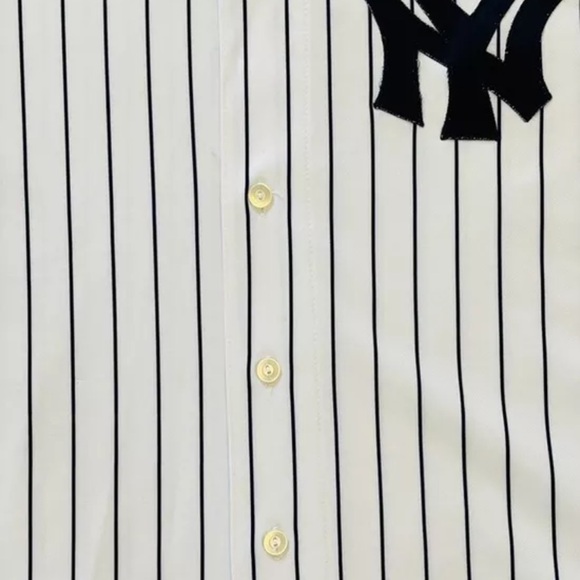 Vintage Old-School New York Yankees Pinstripe Jersey, Majestic Size Extra Large - Picture 7 of 7